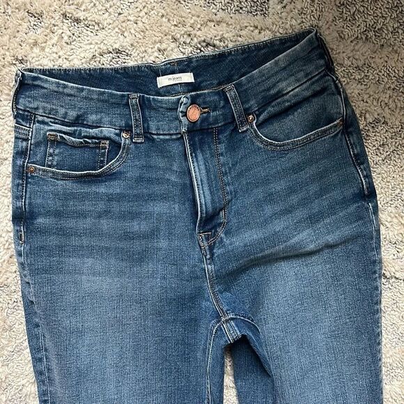 Mjeans by Maurices Medium‎ Wash - Picture 2 of 5